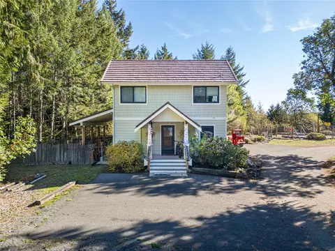 336 Hunt Rd, Port Angeles, WA 98363