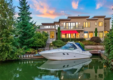 2 Crescent Ky SE, Bellevue, WA 98006