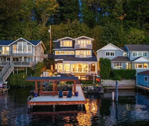 5021 Lakehurst Ln, Bellevue, WA 98006