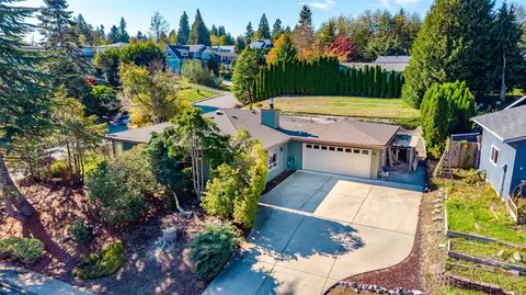 5987 Sunshine Dr, Ferndale, WA 98248
