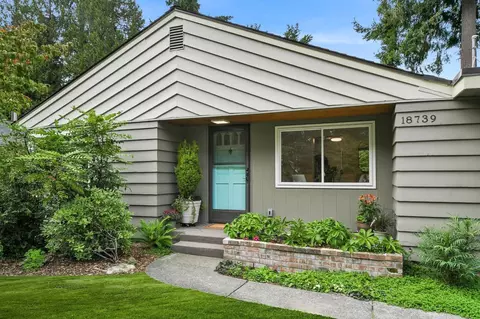 18739 12th Ave NE, Shoreline, WA 98155