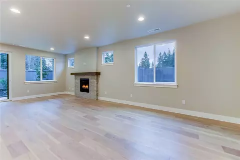 Living - 1824 241st Pl SE #FG 01, Bothell, WA 98021 photo 2 of 6
