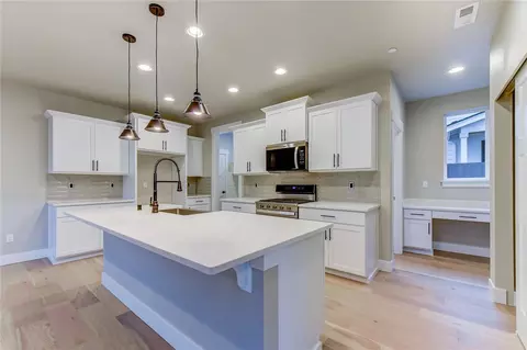Kitchen - 1824 241st Pl SE #FG 01, Bothell, WA 98021 photo 2 of 3