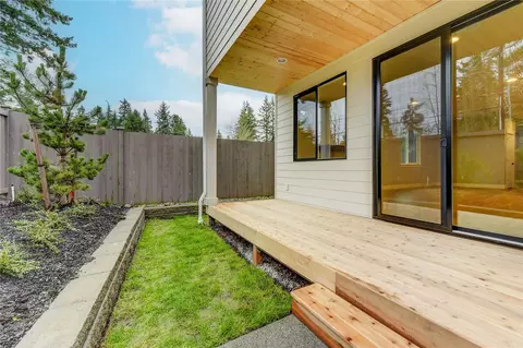 Exterior - 1824 241st Pl SE #FG 01, Bothell, WA 98021 photo 5 of 5