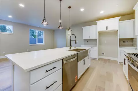 Kitchen - 1824 241st Pl SE #FG 01, Bothell, WA 98021 photo 3 of 3