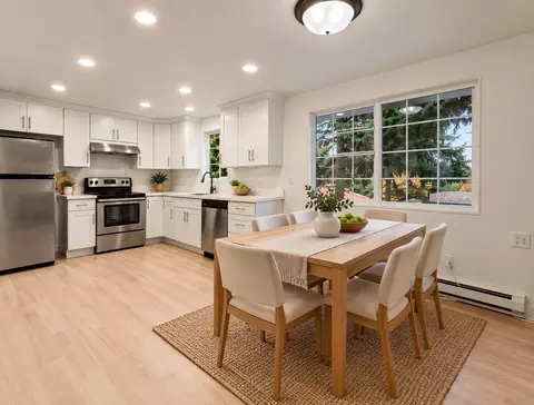 10756 Bartlett Ave NE, Seattle, WA 98125