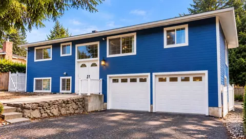 10756 Bartlett Ave NE, Seattle, WA 98125