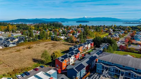 3509 D Ave #B1, Anacortes, WA 98221