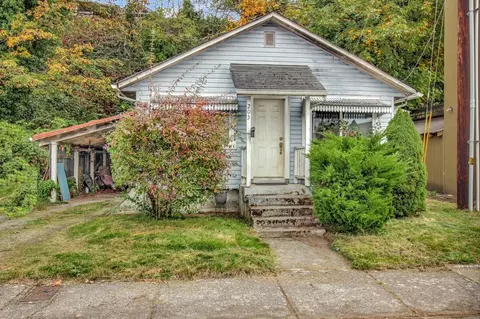 203 N Macleod Ave, Arlington, WA 98223