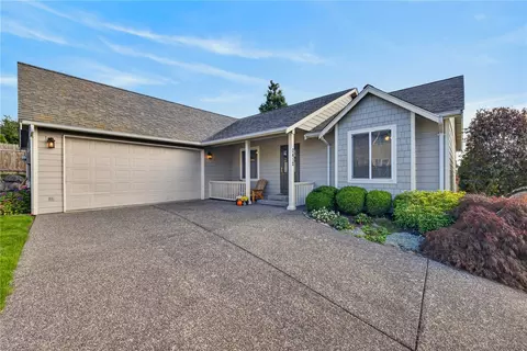 2412 S 15th St, Mount Vernon, WA 98274