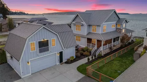 28 W North Camano Dr, Camano Island, WA 98282