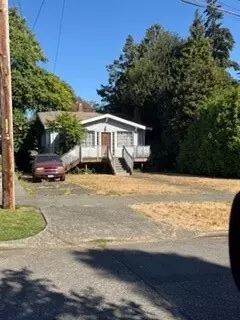 7022 Dibble Ave NW, Seattle, WA 98117