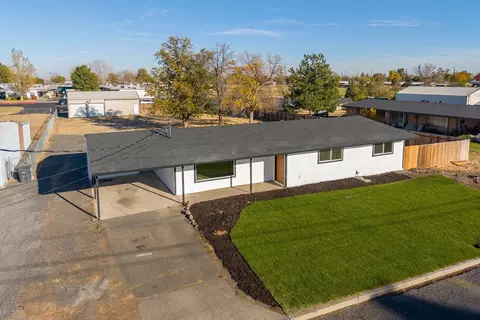 130 Schilling Dr, Moses Lake, WA 98837