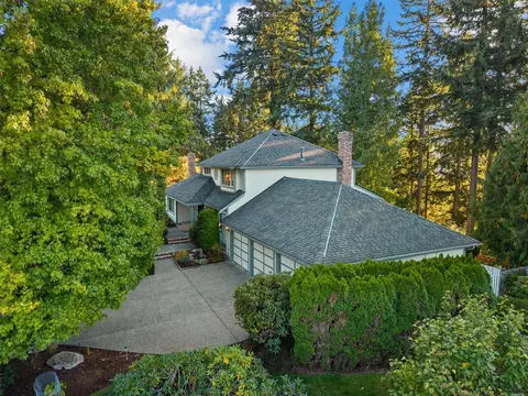 Exterior - 17315 102nd Ave NE, Bothell, WA 98011 photo 2 of 12