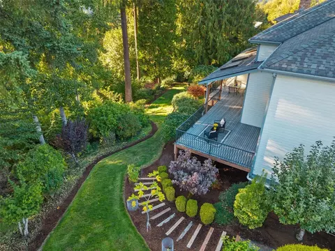 Exterior - 17315 102nd Ave NE, Bothell, WA 98011 photo 3 of 12