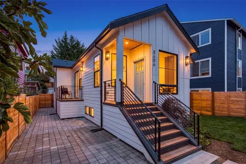 5606 11th Ave NE, Seattle, WA 98105