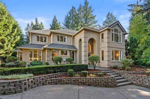 5426 Lake Washington Blvd SE, Bellevue, WA 98006