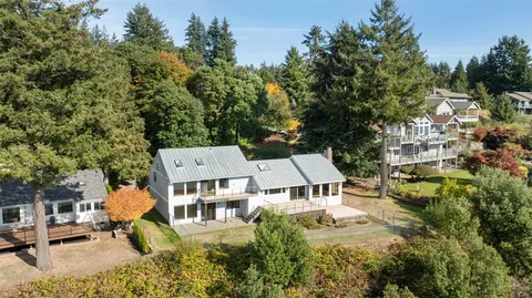 1030 Paiute Trl, Fox Island, WA 98333