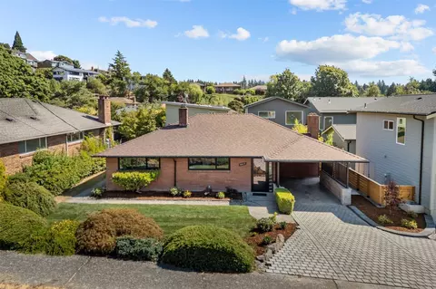4027 SW Trenton St, Seattle, WA 98136