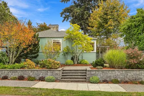 8008 21st Ave NW, Seattle, WA 98117