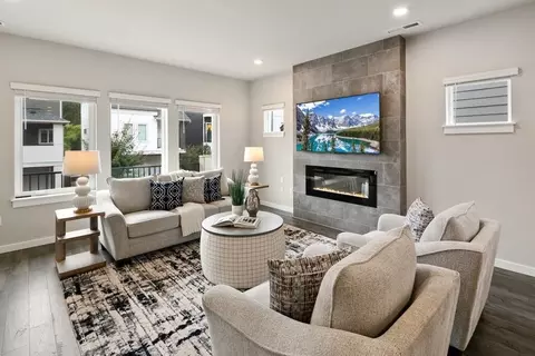 Living - 309 207th Pl SE, Bothell, WA 98012 photo 2 of 4