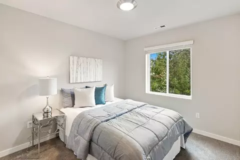 Bedroom - 309 207th Pl SE, Bothell, WA 98012 photo 6 of 6