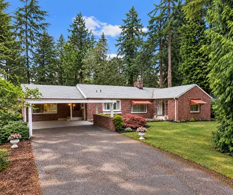 6353 School St SW, Lakewood, WA 98499