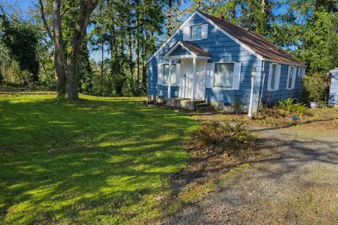 8727 Moreland Ave SW, Lakewood, WA 98498