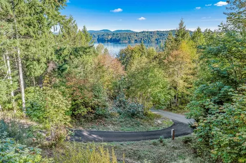 50 N Rustic Ridge Dr, Lilliwaup, WA 98555