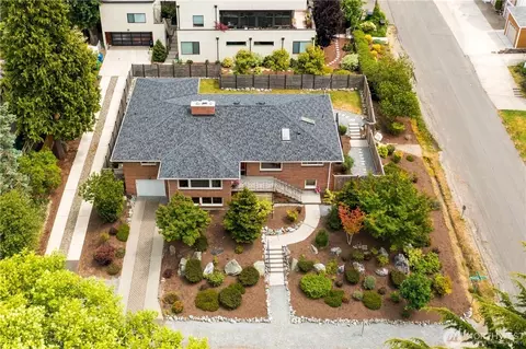 11704 Palatine Ave N, Seattle, WA 98133