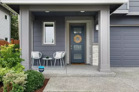 2928 SW Crestwood Dr, Oak Harbor, WA 98277