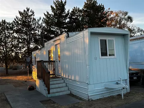 2022 W Broadway Ave #12, Moses Lake, WA 98837