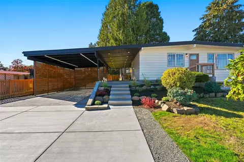 17028 Larch Way, Lynnwood, WA 98037