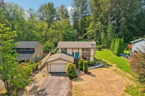 6845 NE 191st St, Kenmore, WA 98028
