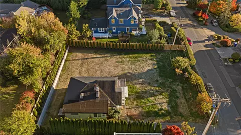2728 60th Ave SE, Mercer Island, WA 98040