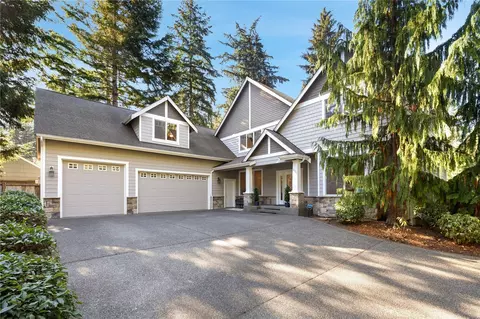 2121 SW 162nd Ct, Burien, WA 98166