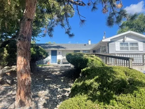 324 N Dale Rd, Moses Lake, WA 98837