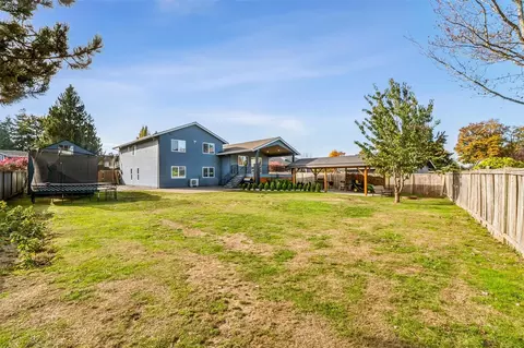Exterior - 4411 130th St SE, Everett, WA 98208 photo 10 of 11