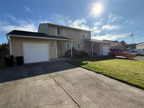 97 Penny Ln, Kelso, WA 98626