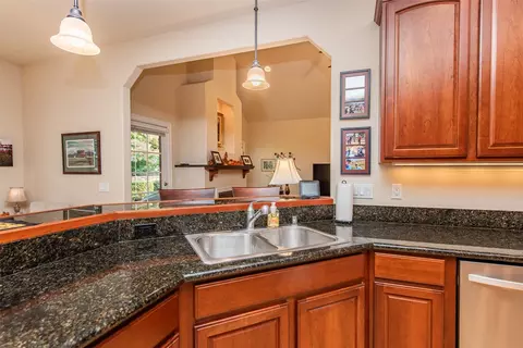 Kitchen - 1071 N Lindsay Ln, Sequim, WA 98382 photo 5 of 5