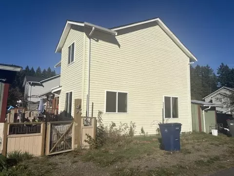 1100 Emens Ave N, Darrington, WA 98241
