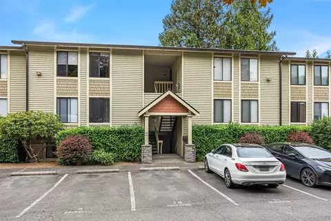 11801 100th Ave NE #A103, Kirkland, WA 98034