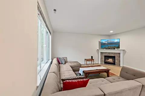 Living - 19527 33rd Dr SE, Bothell, WA 98012 photo 2 of 2