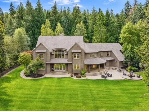 24950 SE Old Black Nugget Rd, Issaquah, WA 98029