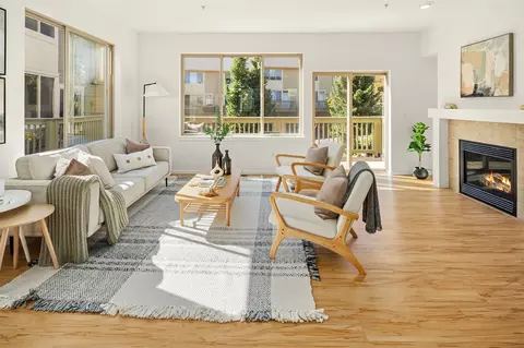 377 NW Pebble Ln, Issaquah, WA 98027