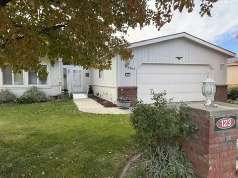 1100 S Rosewood Dr #123, Ellensburg, WA 98926