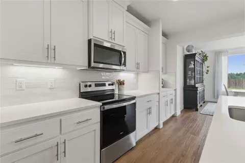 Kitchen - 705 Pagget Ave, Winlock, WA 98596 photo 3 of 5