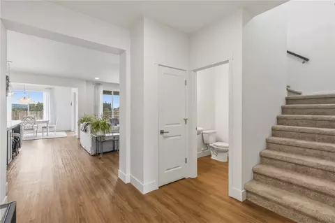 Entry Way - 705 Pagget Ave, Winlock, WA 98596 photo 2 of 7