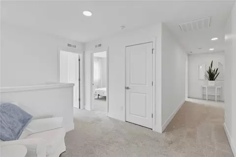 Entry Way - 705 Pagget Ave, Winlock, WA 98596 photo 4 of 7