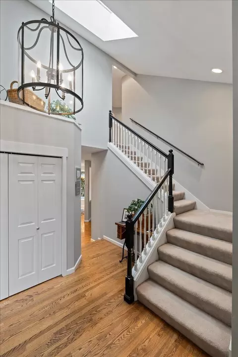 Entry Way - 3229 114th St SE, Everett, WA 98208 photo 2 of 5
